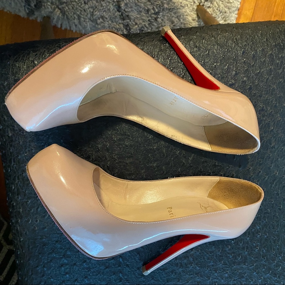 Christian Louboutin Rolando Platform Pump - Picture 8 of 9